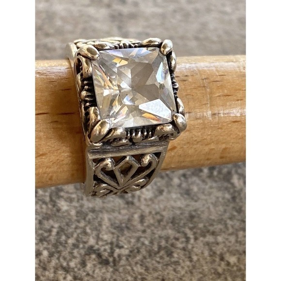 Silpada 925 Sterling Silver Ring “Uptown” Princess Cut Filigree Scroll CZ Size 7 - Picture 5 of 9